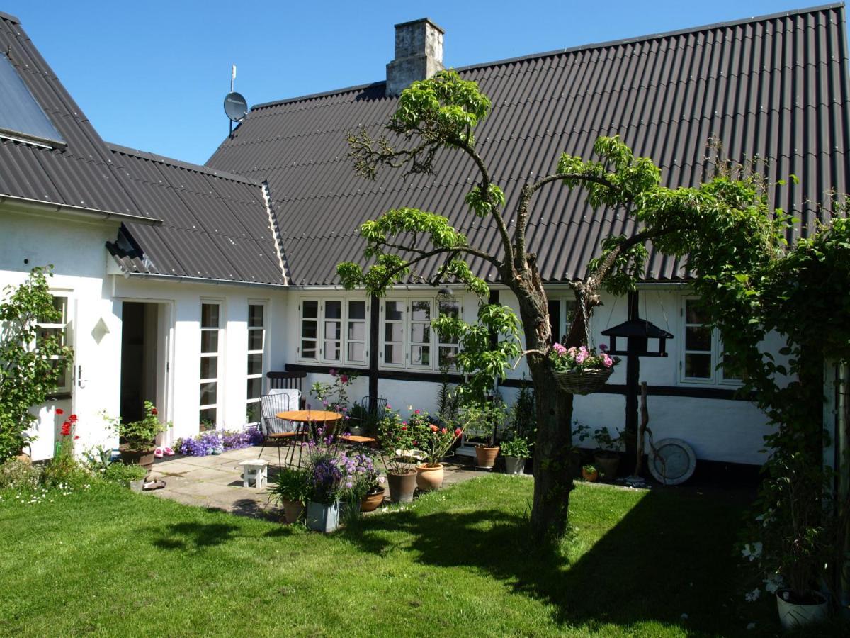 Aeblehaven Bed & Breakfast Toftebjerg Екстериор снимка