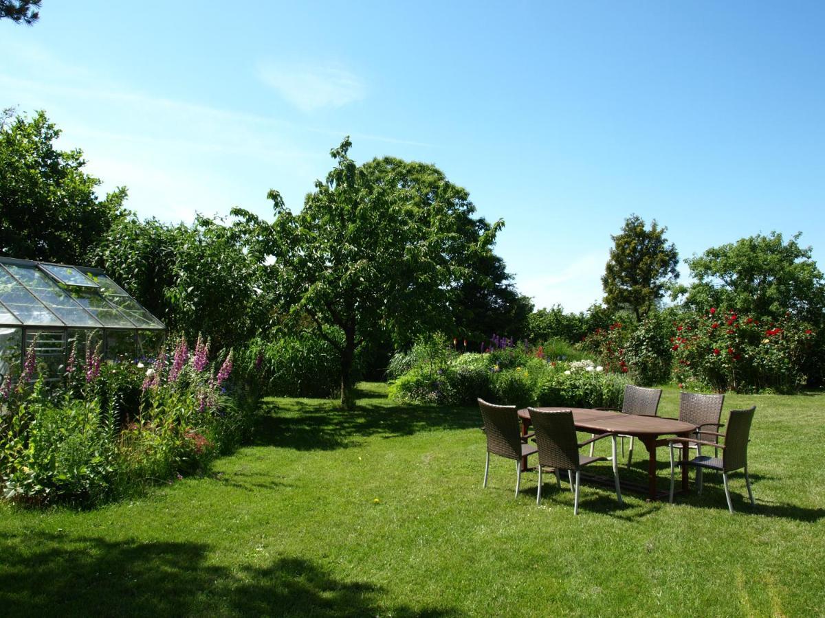 Aeblehaven Bed & Breakfast Toftebjerg Екстериор снимка